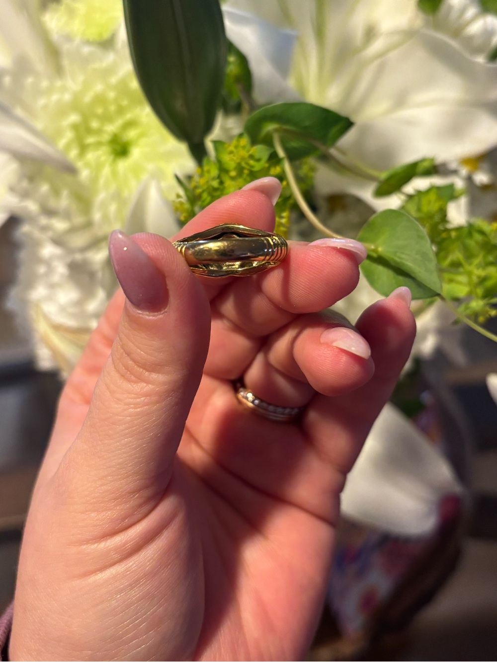 Green Bezeled Heart Statement Ring - Picture 5 of 5